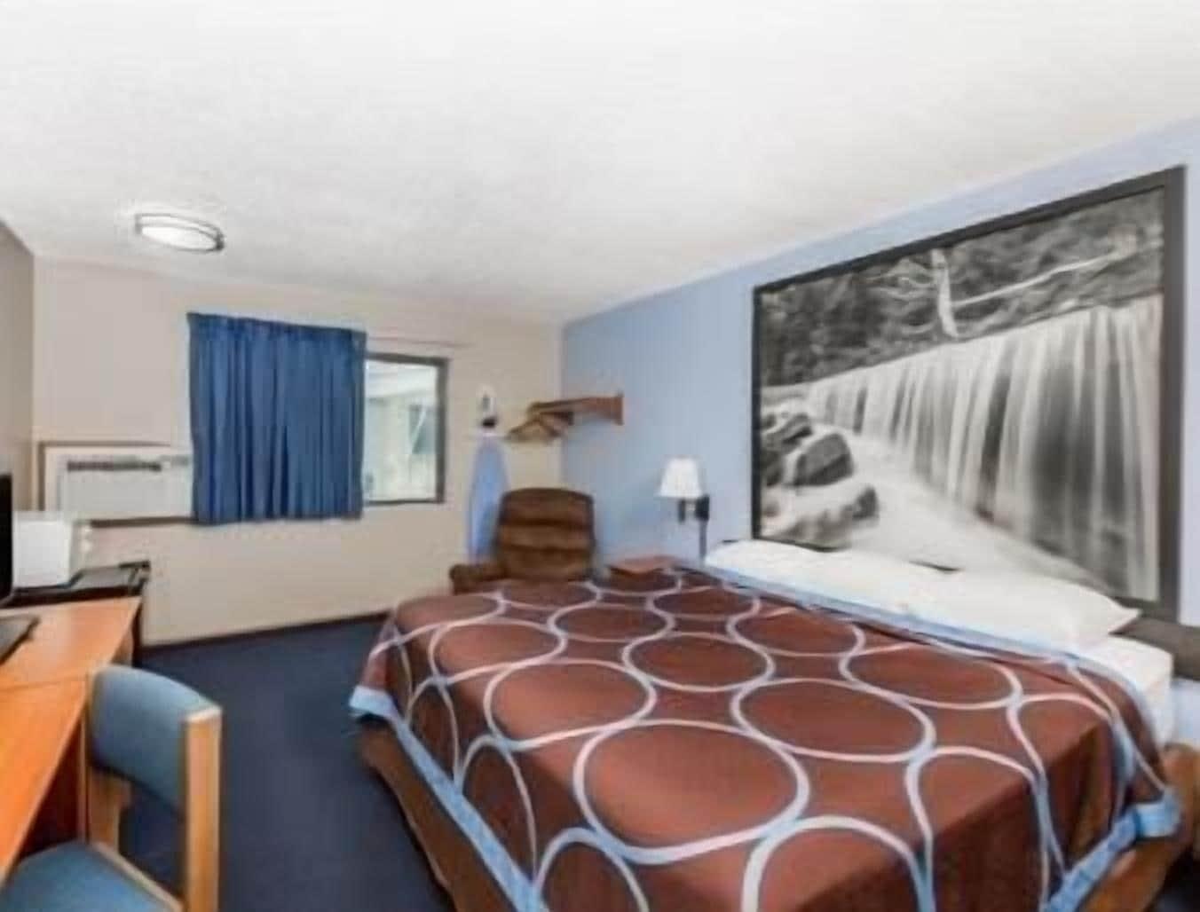 Super 8 By Wyndham Manhattan Ks Exterior photo